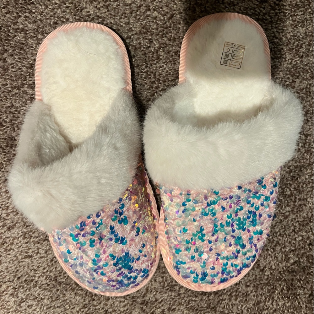 NWT Pink Sequin Slippers